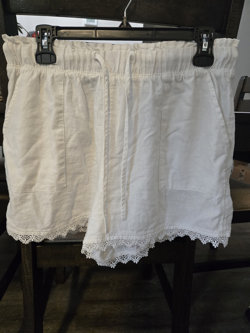 Time and Tru White Elastic-Waist Linen Shorts Sz M